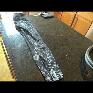 Lululemon fast and free size 4 pants 25 inches